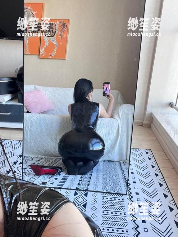 120斤的小王同学 微密圈 - 在线追踪120斤的小王同学的套装资源,人人都在说好看!