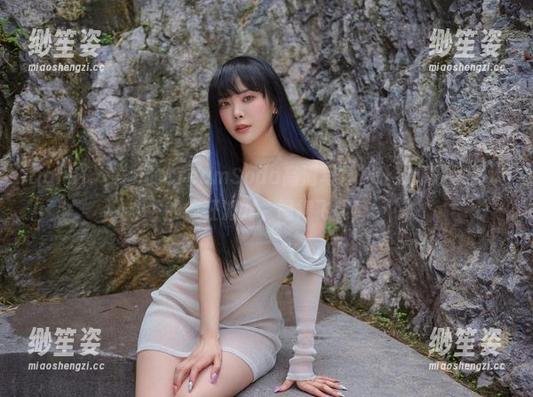 Dami(퀸다미)的CreamSoda高清写真，让我想起了那次的疯狂派对，喝得飞起！