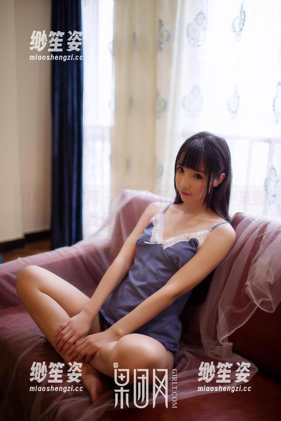 GIRLT果团网-松果儿 GIRLT果团网 - 眼镜底下的松果儿:美到我都要擦擦眼睛了