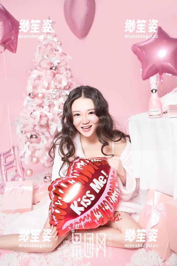 GIRLT果团网-黄歆苑 GIRLT果团网 - 这组白丝照片,黄歆苑说:全免,快来瞅瞅