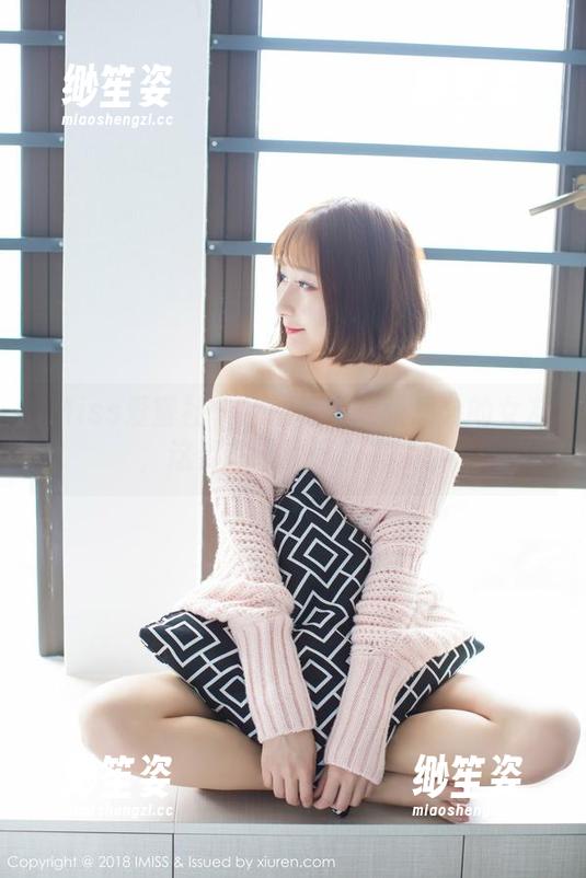 IMiss爱蜜社-张思允 IMiss爱蜜社 - 原图直击:张思允的女友,这姿态让我停下来了。