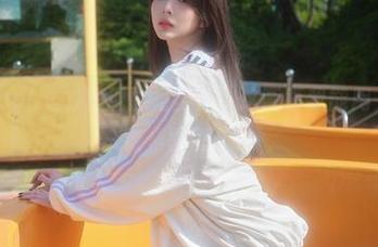 Jang Joo(장주)呈现白裙全套，这画面我能用一辈子去做桌面壁纸！