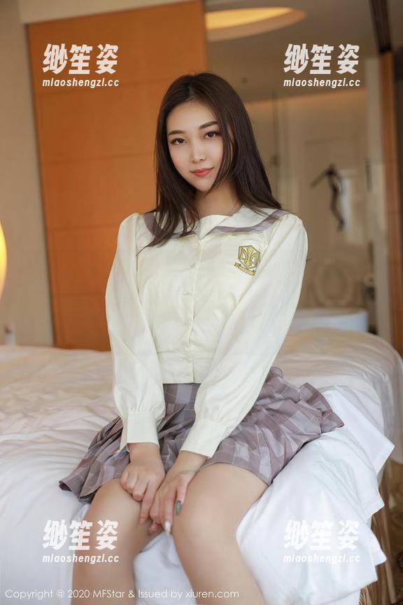 MFStar模范学院-郭忆然 MFStar模范学院 - 郭忆然与泳池:那一抹蓝色,让人连资源都想起舞。美图加持!