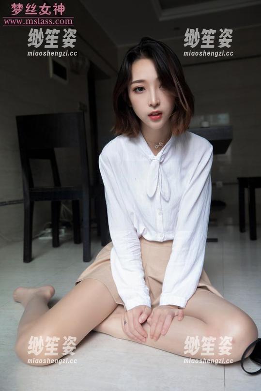 MSLASS梦丝女神-梦洁 MSLASS梦丝女神 - 初恋短发妹,梦洁的美图让你错乱了时空,奶茶都想跟她走!