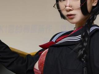 看，PAKI酱的和服新作，这次她还真是穿错了年代