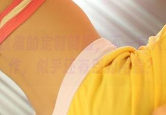 ROSI优雅的定制制服，不一定只为了工作，似乎还有别的用意？
