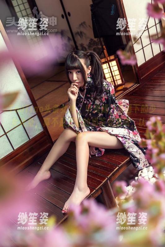 TouTiao头条女神-申美嫣 TouTiao头条女神 - 申美嫣,高清下的少女化身,真不是无害的奶茶女孩哦,认真看!
