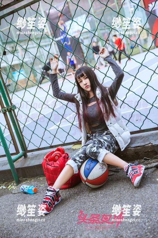 TouTiao头条女神-高韩菲 TouTiao头条女神 - 说真的,高韩菲的曼琳少女图包,简直狂野到飞起,别自欺欺人了。