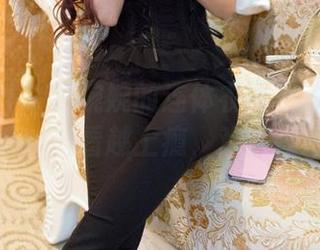 TuiGirl – 夏婉婉的连体衣图包就像一杯咖啡，越看越上瘾，难以拒绝！