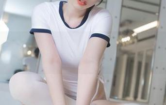 一组Uhye(이유혜)的泳装作品，倒不是说多完美，但总有种让人想看个不停的魔力。