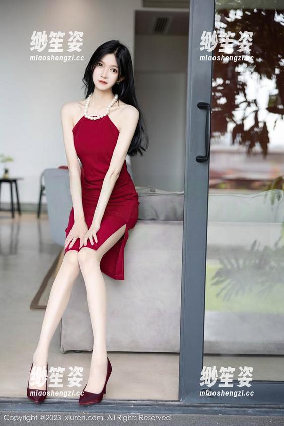 Xiuren秀人网-吃白菜的vi菜菜 Xiuren秀人网 - 所以吃白菜的vi菜菜的纯白写真,是定制的选手吗?看了让我有些懵。