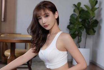 Xiuren秀人网 – 图包来了！周慕汐baby修女的气场强大，助我复活！