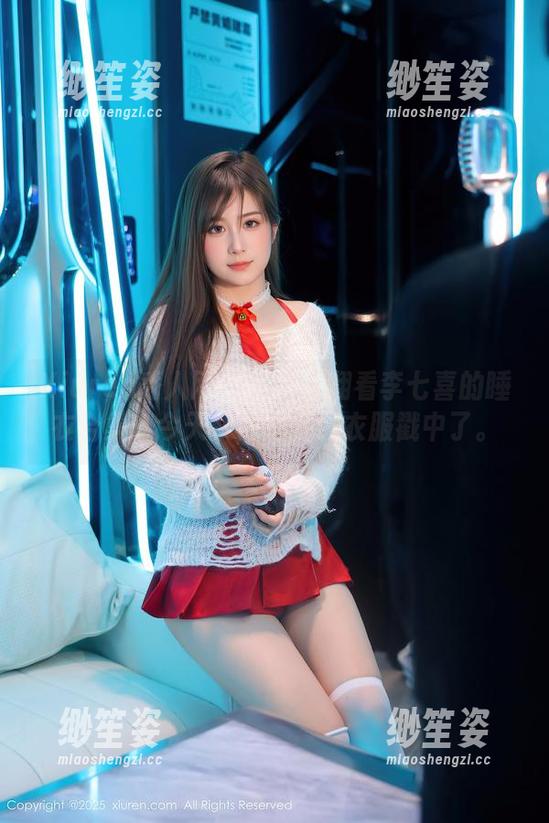Xiuren秀人网-李七喜 Xiuren秀人网 - 总是在翻看李七喜的睡衣合集,今天又被她几件衣服戳中了。