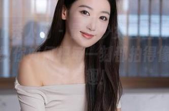 Xiuren秀人网 – 最新少女套图特别版：江真真教你如何把每一刻都拍得像段子一样有趣！