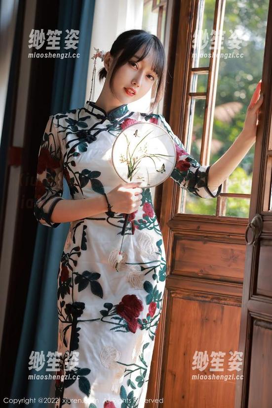 Xiuren秀人网-陆萱萱cecillia Xiuren秀人网 - 合集看点,陆萱萱cecillia与棉袜的亲密接触,说出来我都不太敢信。