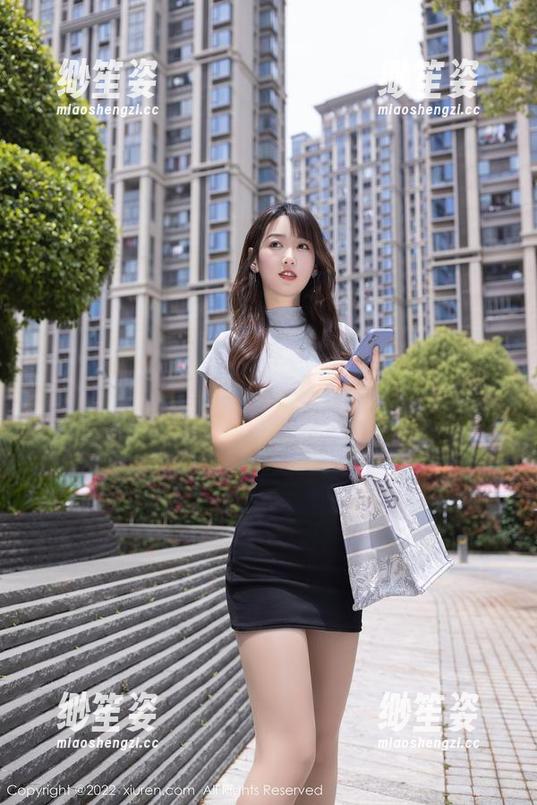 Xiuren秀人网-顾乔楠Cora Xiuren秀人网 - 顾乔楠Cora图册里的美臀袜,眼睁睁看着自己变成了“调皮的观察者”。