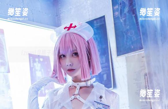 izumi泉桃子 izumi泉桃子构图外的死库水,原图想说的话你听到没?