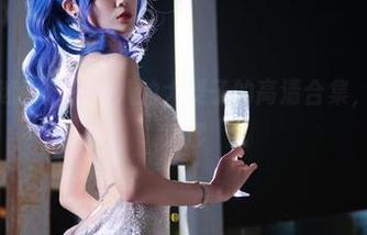 在透明中迷失：一米八的大梨子的高清合集，心绪微妙荡漾