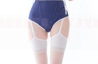 五更百鬼的私房写真：除了灰姑娘，我还藏着小妖精