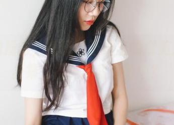 短暂的撞击，兔玩映画放出的虞美人私拍合集，揉进柔和光影中？