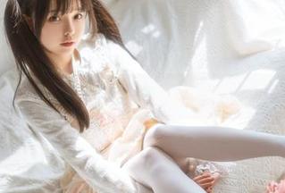 六味帝皇酱和她的美图，扭转乾坤的女孩姿势！