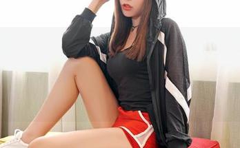 嗲囡囡 – 高清写真里，梦小楠小夜猫的美腿到底是什么魔力？每次都让我停留超过两秒！