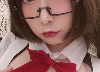 小泉学姐吖无意间的裤里丝写真，下载后我却慌了，思绪开始四处游走了。