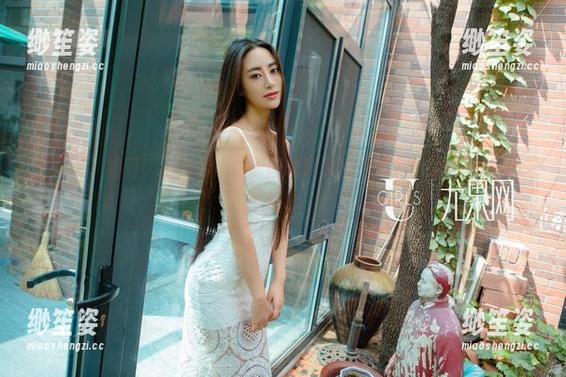 尤果网-小欧 尤果网 - 妈呀,小欧的短裙原图表现又出乎意料,资源很值得收藏。