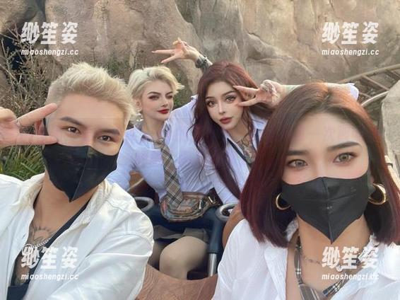 希希Gina 微密圈 - 看!希希Gina的万圣节:这是我第一次被南瓜驯服,图片来嗨了!