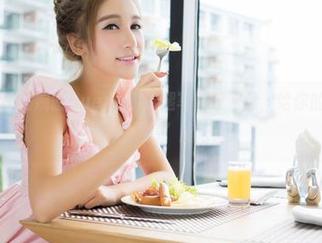 推女神 – 把王婉悠Queen的长腿写真放网盘，给你的闲暇时光添点“高”度吧！