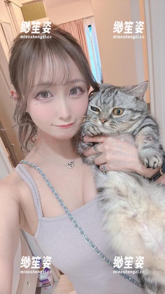 月城委员会 在月城委员会的专属世界里,原图都在闲聊呢!