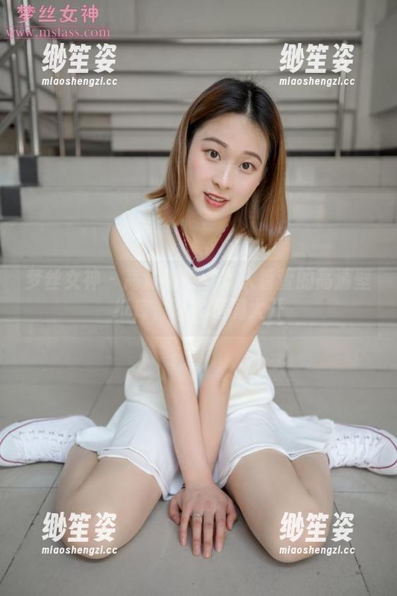 梦丝女神-香萱 梦丝女神 - 高颜值修女潜入香萱的高清壁纸库,让你脑洞大开