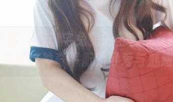 模范学院 – 好奇宅兔兔的全套少女图包吗？品味这神奇平衡的可爱与魅惑。