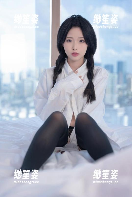 清水由乃 清水由乃新一轮白裙写真更新,又是一场视觉盛筵!