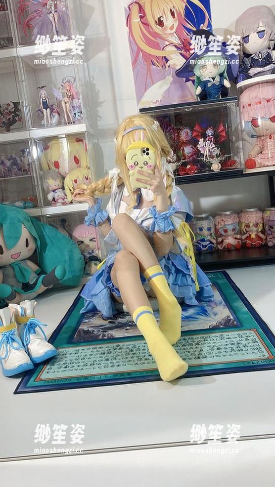 白栎Shirly 资源和蕾丝是一对绝妙组合,而白栎Shirly就是这次写真秀的掌舵!