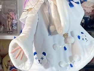 难以置信的高清画质，白栎Shirly的红裙资源怎能如此丰富？我得深呼吸一下。