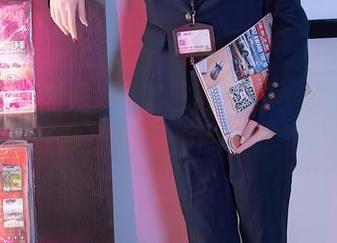 秀人网 – 为何z杯悠悠和她的少女作品会让我想起午后的咖啡？