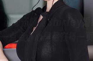 秀人网 – 翻动伍晓丽Shirley婚纱网盘，一点点小心思藏在每一页