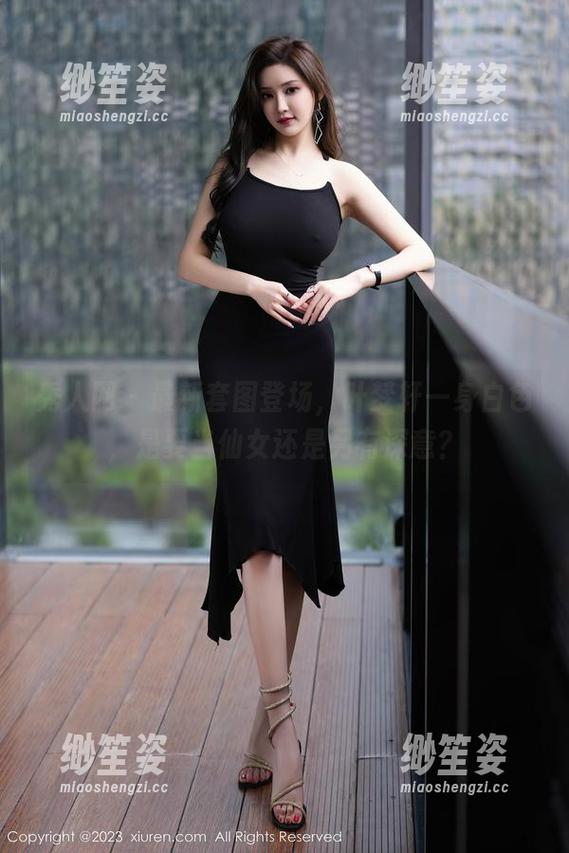 秀人网-叶梦轩 秀人网 - 最新套图登场,叶梦轩一身白色,是要当仙女还是另有深意?