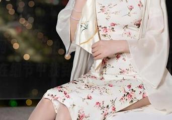秀人网 – 看“拍黄瓜girl”的制服私房，在细节中找到一种说不出的引力