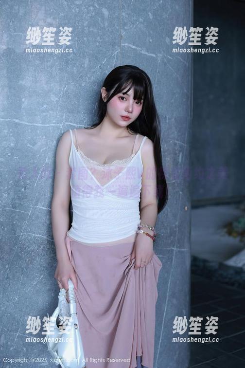 秀人网 - 套图？沐子熙V的裸足简约之美值得我一遍遍下载！