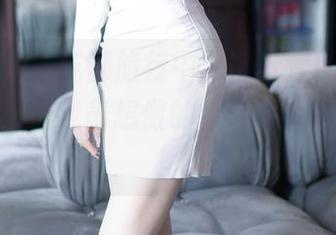 秀人网 – 在成都旅行中，陆萱萱的旅拍作品集：这是我最想做的“下载密室逃脱”！