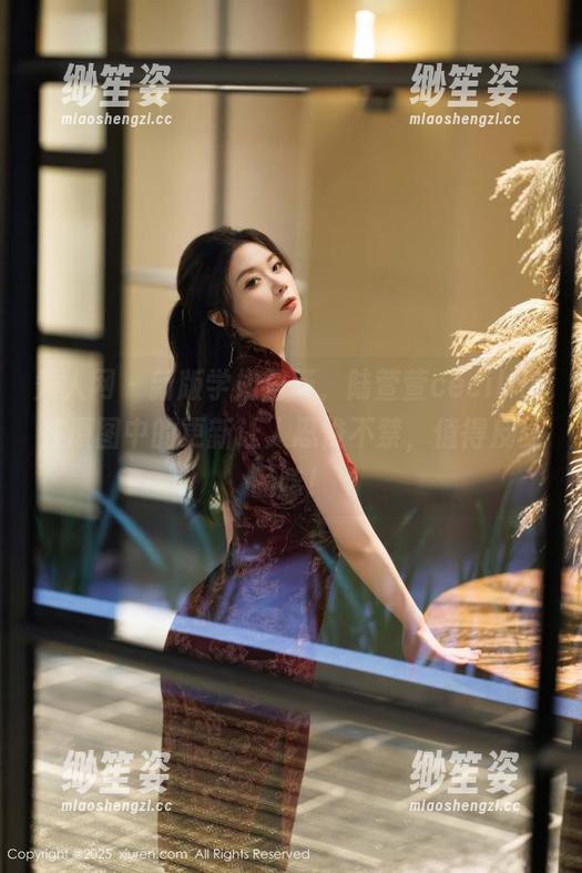 秀人网-陆萱萱cecillia 秀人网 - 新版学姐登场,陆萱萱cecillia在原图中的更新让人忍俊不禁,值得反复品味!