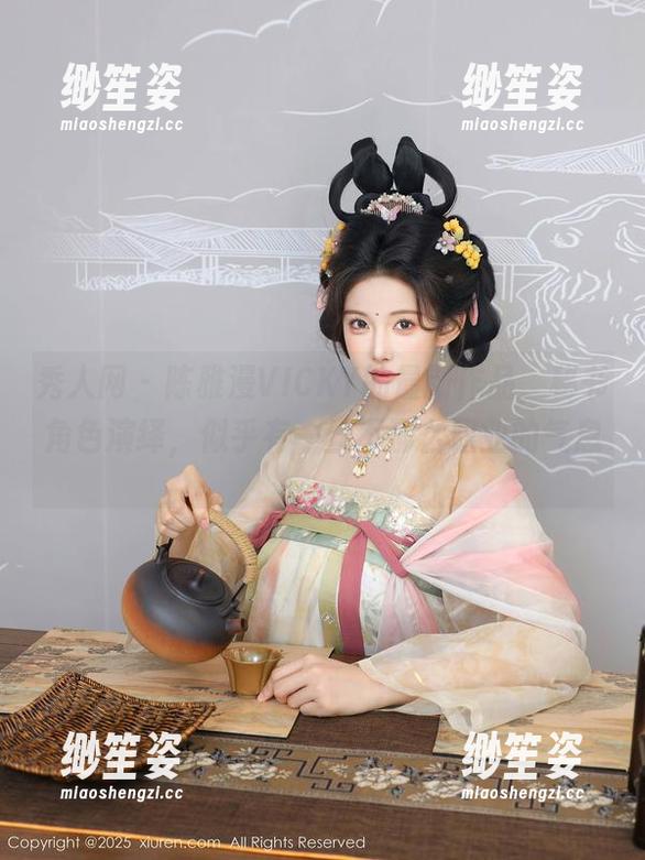 秀人网-陈雅漫VICKY 秀人网 - 陈雅漫VICKY的最新作品,秘书角色演绎,似乎有一丝不那么职业的气息…