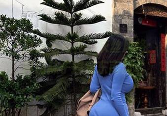 微密圈 – 童小芯写真，灰丝风格：看她如何用袜子搞定东南西北