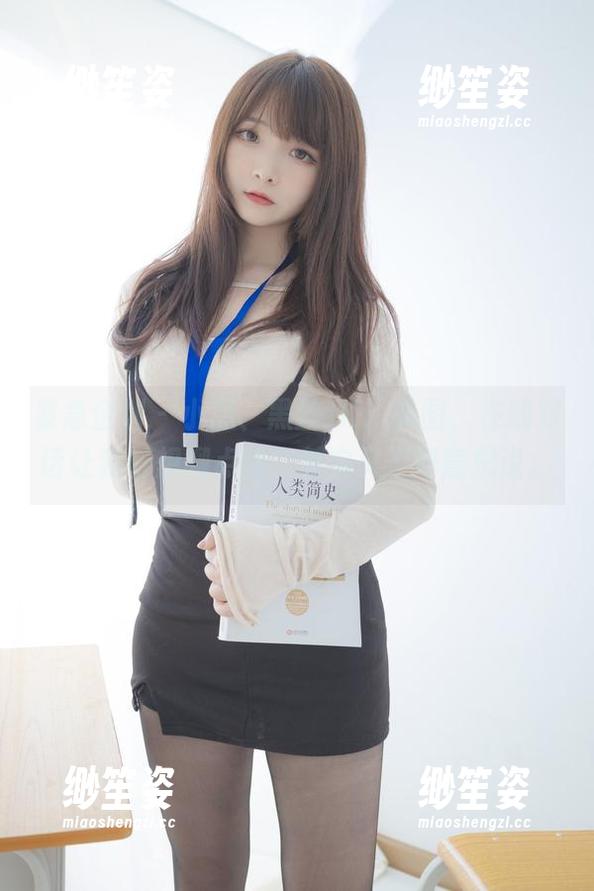 紧急企划-小恩 紧急企划 - 小恩、黑丝JK、美图,在线对话让我好想聊点啥,其实又不好意思说。