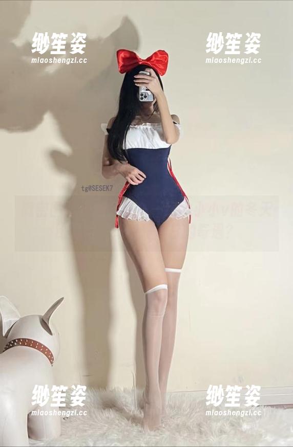 微密圈 - 原图分享——纪念小小v的冬天比基尼，难道是冬日的奇遇？