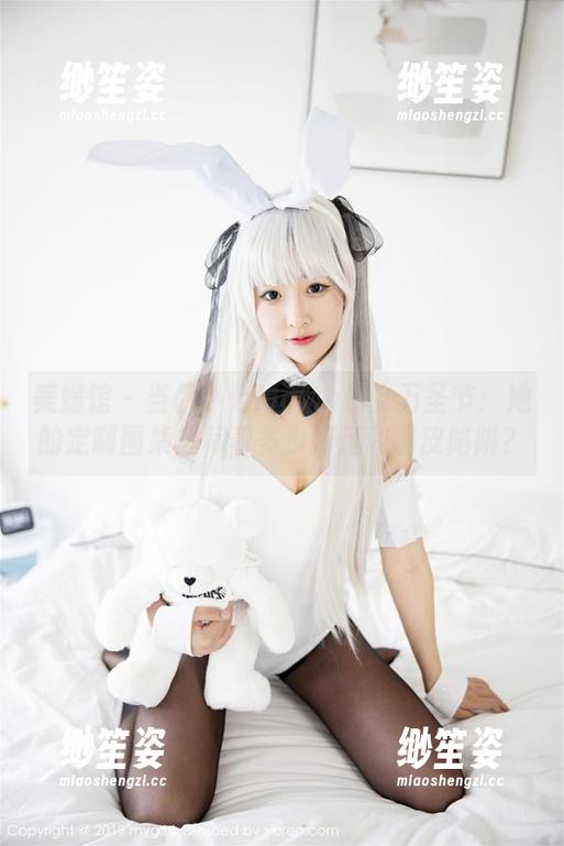 美媛馆-伊小七MoMo 美媛馆 - 当伊小七MoMo遇上万圣节:她的定制图集里藏着多少好运和调皮陷阱?