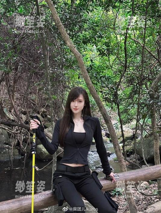 原图丨腐团儿Ikaros带你细品伊丽莎白，最新状态下的她真有趣！