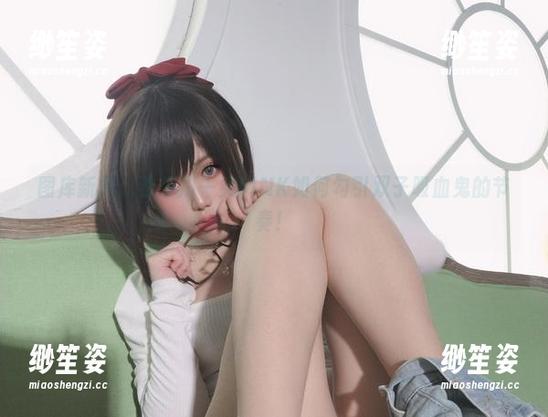 芊川一笑MNK 图库新宠:看芊川一笑MNK如何勾引双子吸血鬼的节奏!